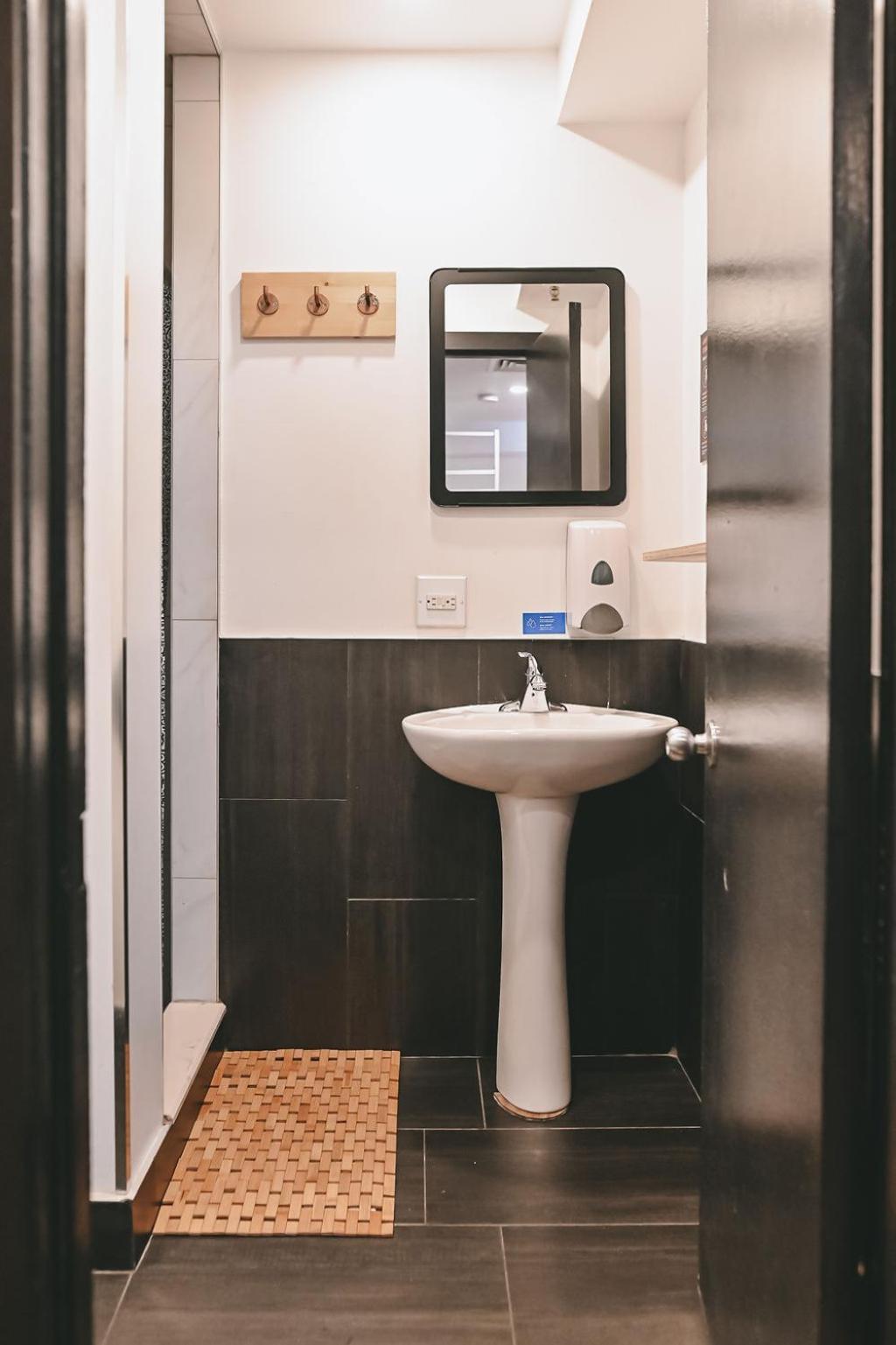 Saintlo Hostel