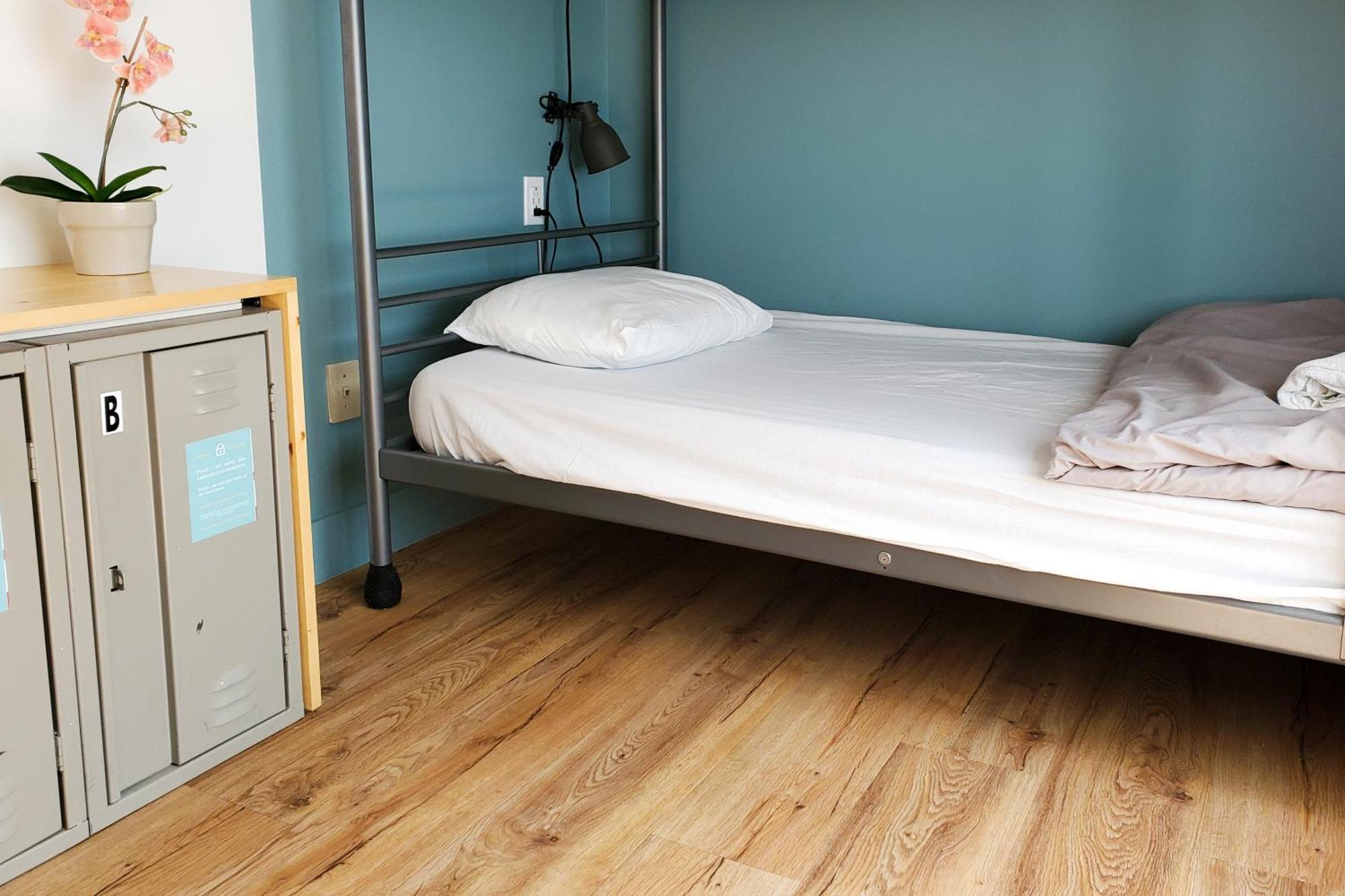 Saintlo Hostel Montreal