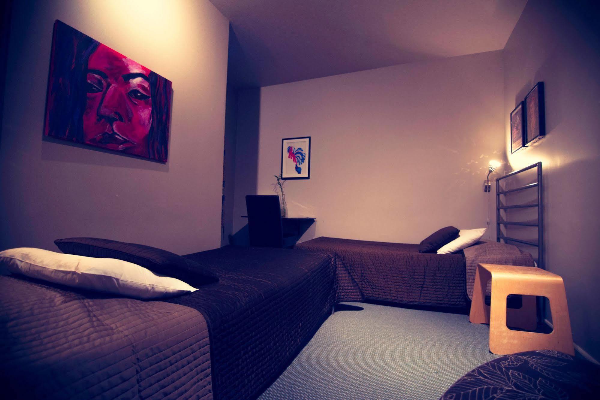 Hostel Saintlo *